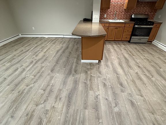 3rd image of 46 Dalewood Dr Floor 1
