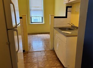 2922 Barnes Ave #3A, Bronx, NY 10467