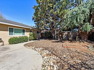 1203 Phyllis Ave, Mountain View, CA 94040