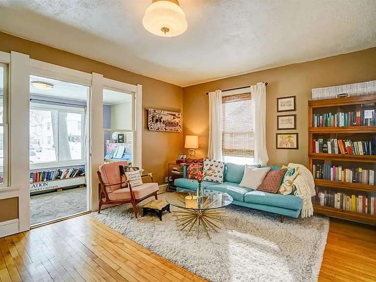 2514 E Johnson St — Photo 5