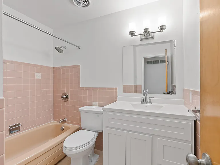 1555 Zurich Dr — Photo 27