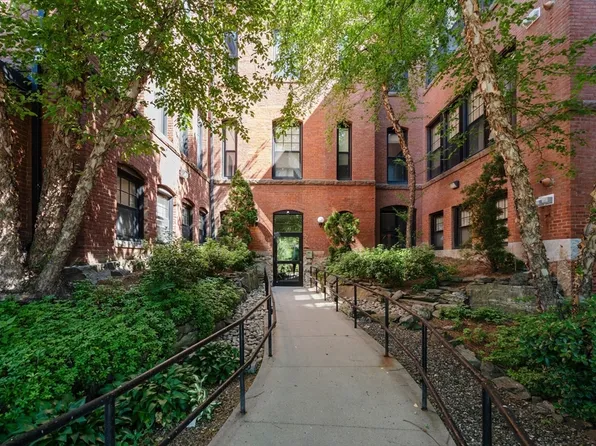 28 Adams St #311, Worcester, MA 01604