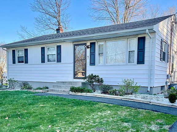 2nd image of 20 Judith Ln