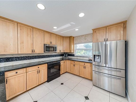 4th image of 5649 NW 64th Ter