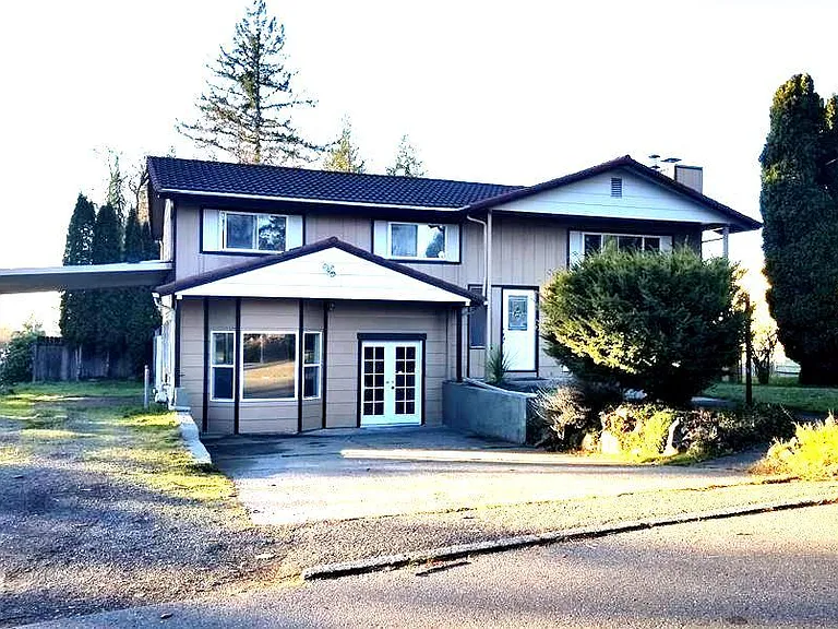 3170 Seiford Ave SE — Photo 1