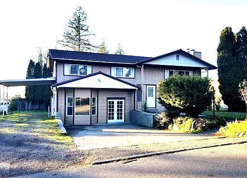 3170 Seiford Ave SE Photo 1