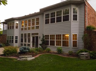 7 Sunset Hills Blvd N, Edwardsville, IL 62025