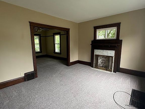 5th image of 1326 Cottage Pl NW