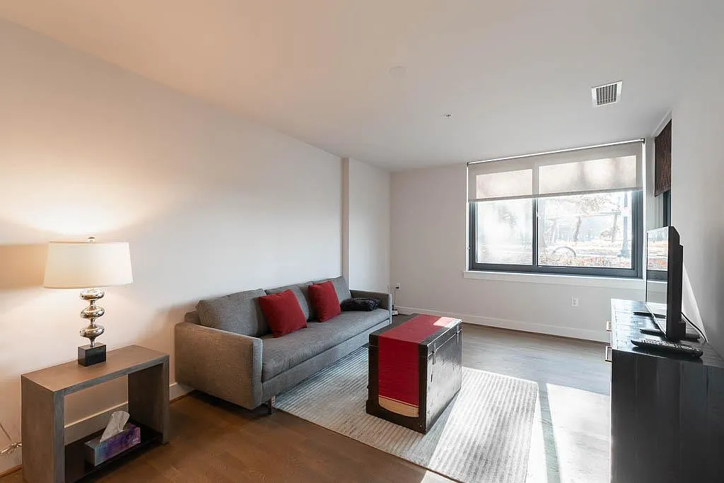 2 bed, $2,395 — Photo 3