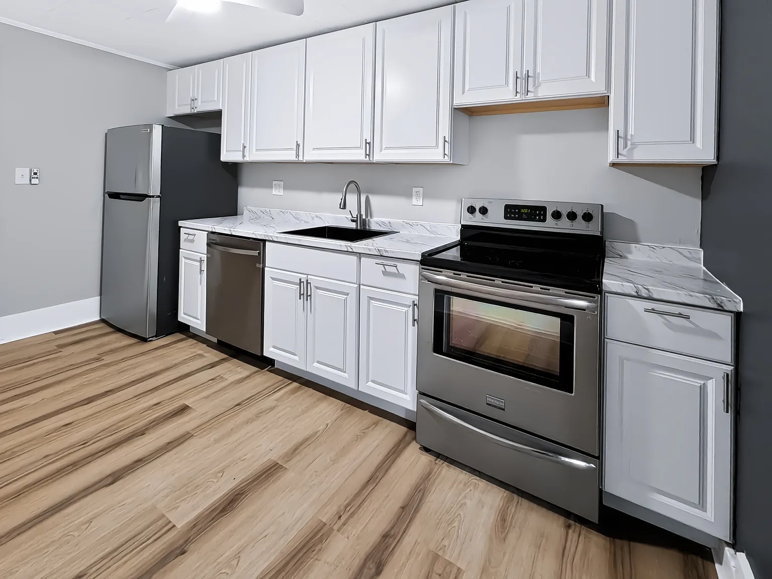 2 bed, 1050 sqft, $1,200 — Photo 3