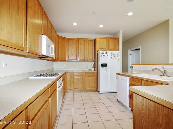 4th image of 2230 Butterfly Ln