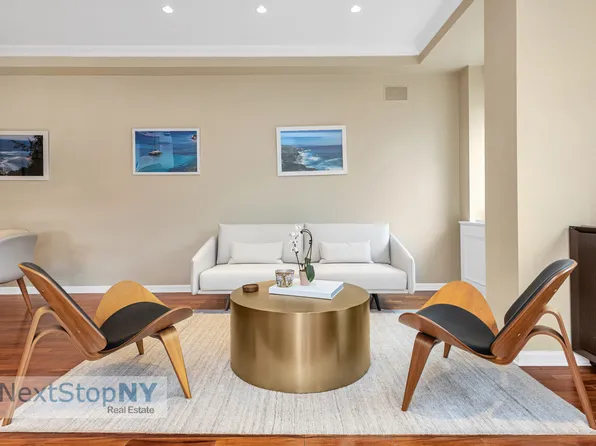 201 East 80th Street image 5 of 14