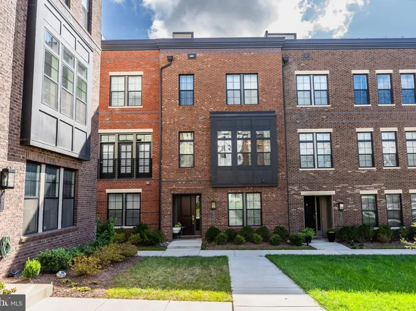 22143 Penelope Heights Ter, Ashburn, VA 20148