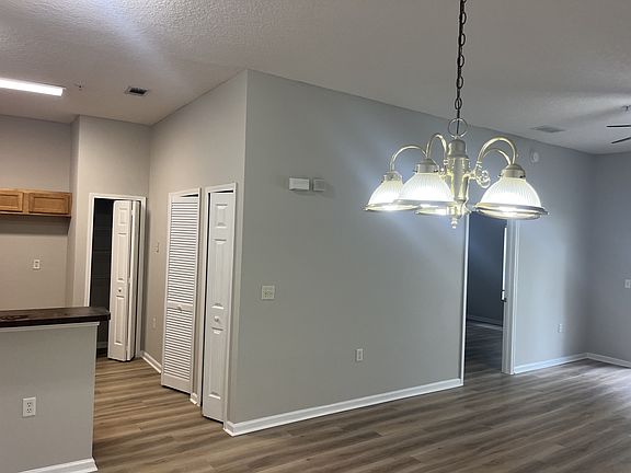 5th image of 5101 Playpen Dr Unit 2