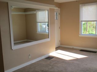 580-582 Sarah St, Carnegie, PA