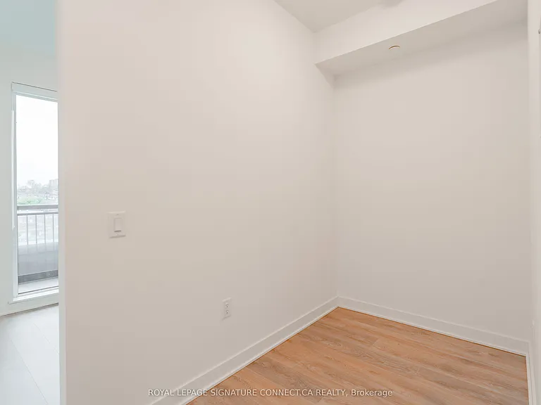 1185 Dupont St #424 — Photo 10
