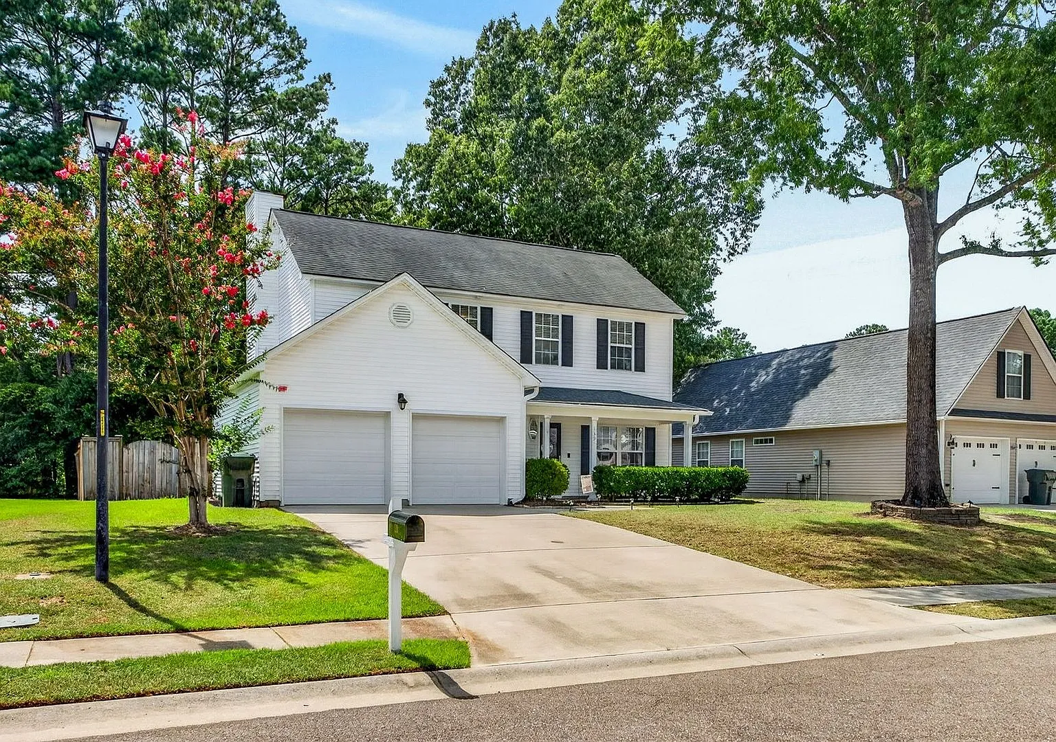Spacious Living in the Heart of Quail Hill — Photo 2