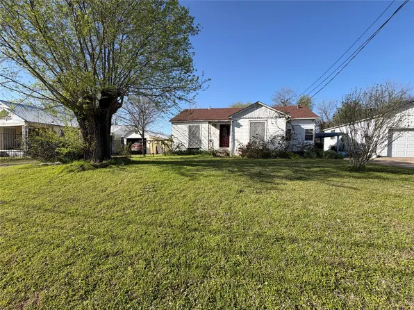 2820 Vinnie St, Greenville, TX 75401