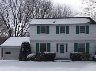 22 Eastgate Dr, Rochester, NY 14617