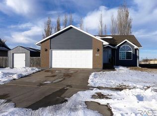 705 E Jesse Ct, Tea, SD 57064