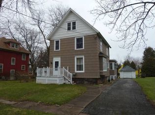 17 Park Pl, Holley, NY 14470