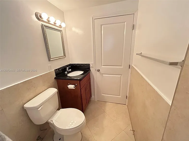 2880 Pine Tree Dr #3 — Photo 7