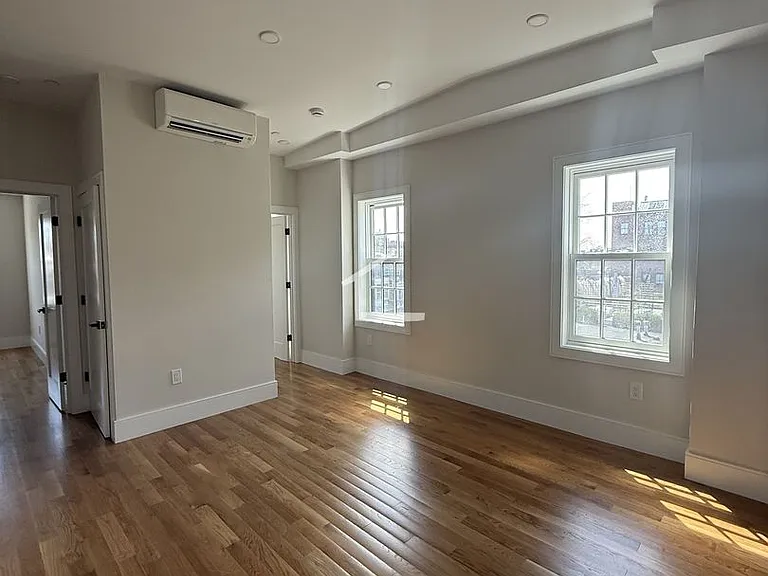 20 Winchester St #9 — Photo 17