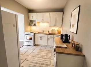 50 Mohawk Rd W #203, Hamilton, ON L9C1V7