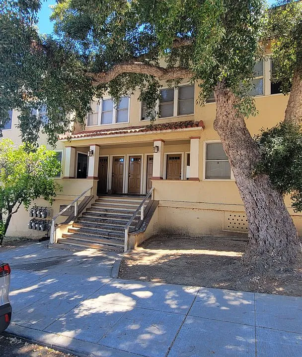 800 Capitol St