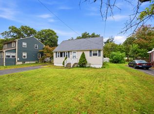 34 Piper Cross Rd, West Springfield, MA 01089