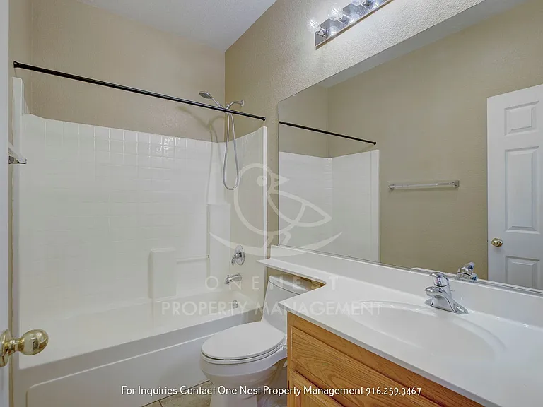 418 Dumont Ct — Photo 18