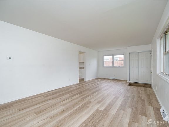 3rd image of 42 Stubbs Dr