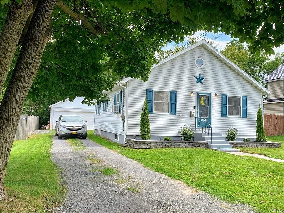 1st image of 816 Davidson St