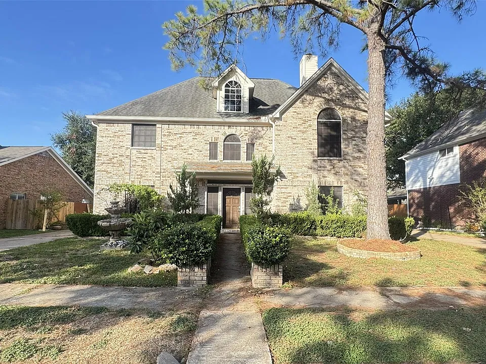 6107 Cotton Field Ln