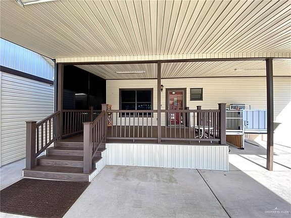 4th image of 309 Starling Dr