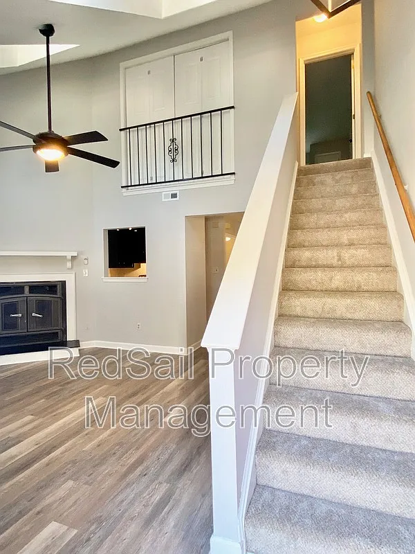 2 bed, 2.0 bath, 1158 sqft, $1,695 — Photo 1