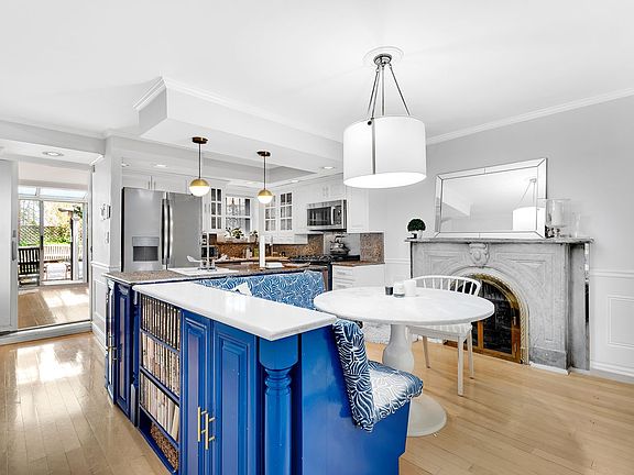 5th image of 267 Sackett St APT 1