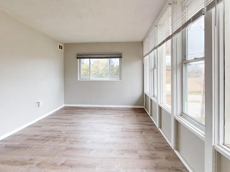 18923 Hilliard Blvd — Photo 100