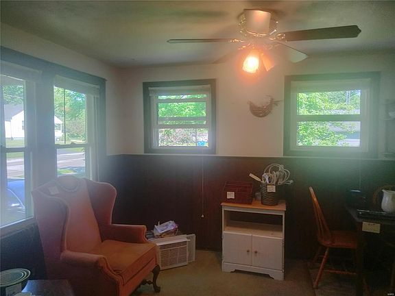4th image of 2210 Huntington Ave