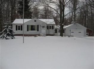 6796 Bonnieview Rd, Mayfield Village, OH 44143