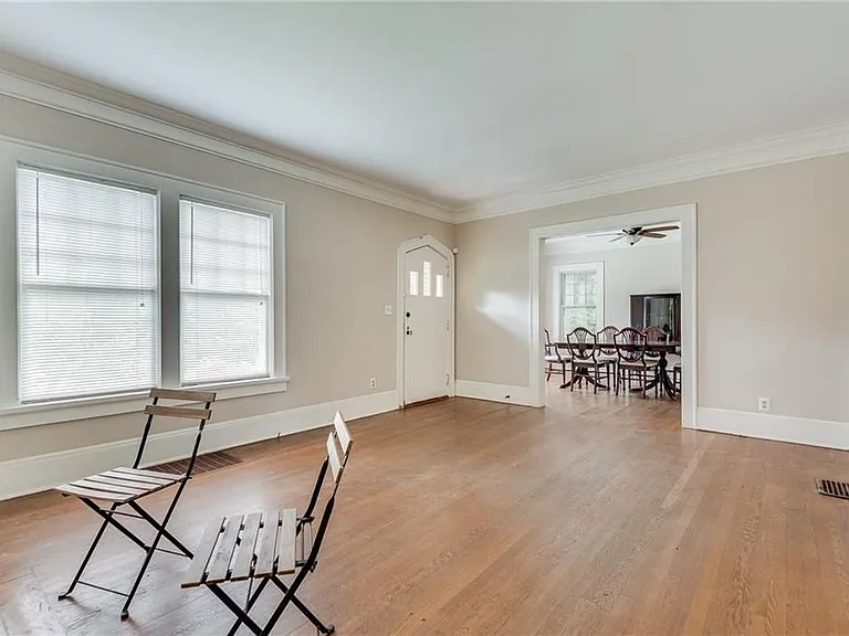 1424 Emory Rd — Photo 12