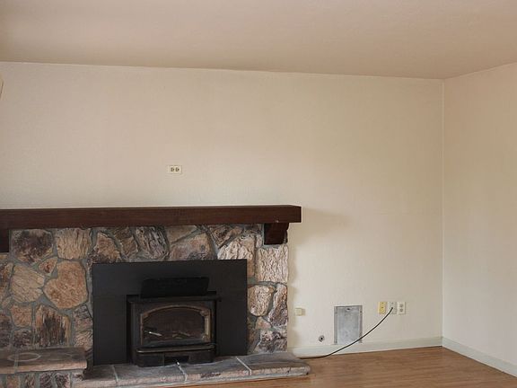 2nd image of 4999 Fern Pl