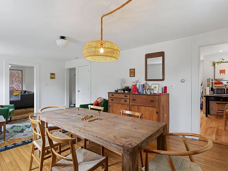392 Park St #A — Photo 12