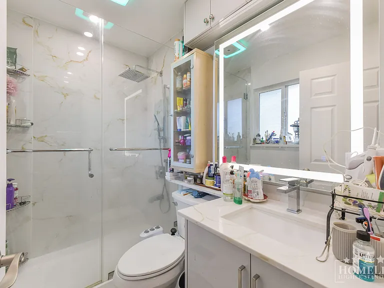 7437 Garfield Dr — Photo 29