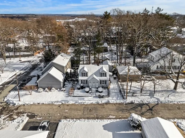 25 Ohearn St, Fall River, MA 02720