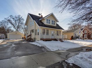 415 8th St NW, Faribault, MN 55021