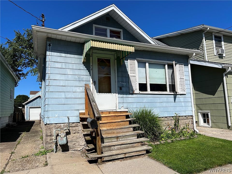1st image of 74 Dirkson Ave