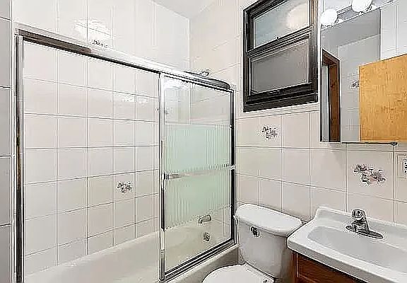 5th image of 463 4th Ave APT 4L