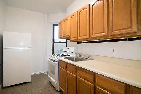 Rented by Horowitz Real Estate | media 3