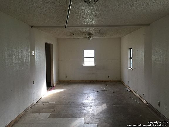 3rd image of 5106 Pettus St